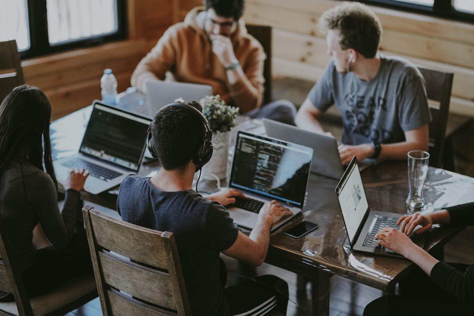 The MS Circles team and network working together